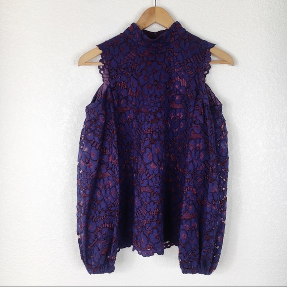 Alexis Siri Cold Shoulder Lace Blouse - Picture 3 of 10